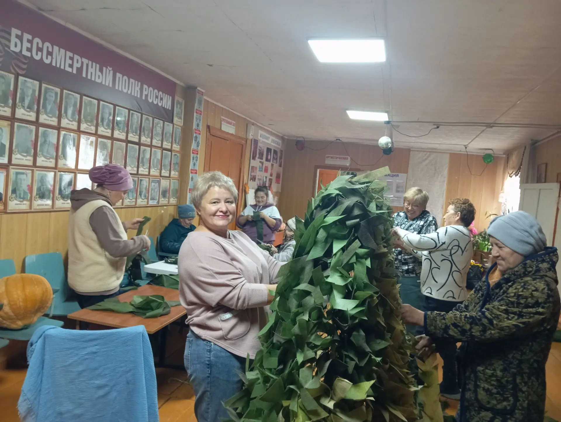 🕊️ ПАТРИОТИЧЕСКИЙ ДЕНЬ В ШОКУРОВО: ТЕПЛО РОДНЫХ РУК — НАШИМ ЗАЩИТНИКАМ