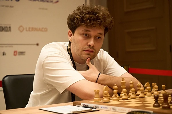 Андрей Есипенко досрочно стал чемпионом России по шахматам