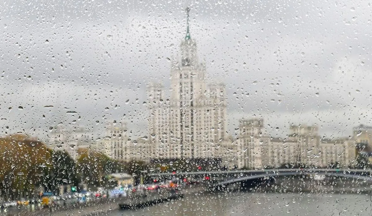 Сильный дождь ожидается в Москве в среду