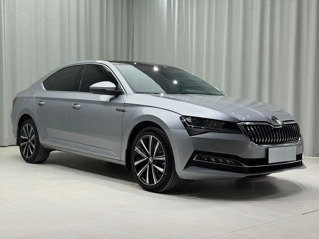 👍 Skoda Superb Premium Edition