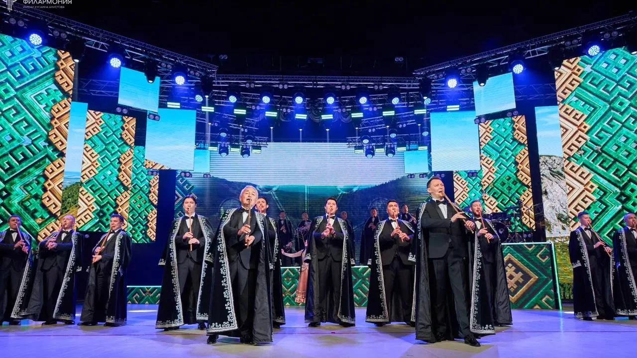 Ко Дню курая Госансамбль кураистов Башкирии представил новую программу