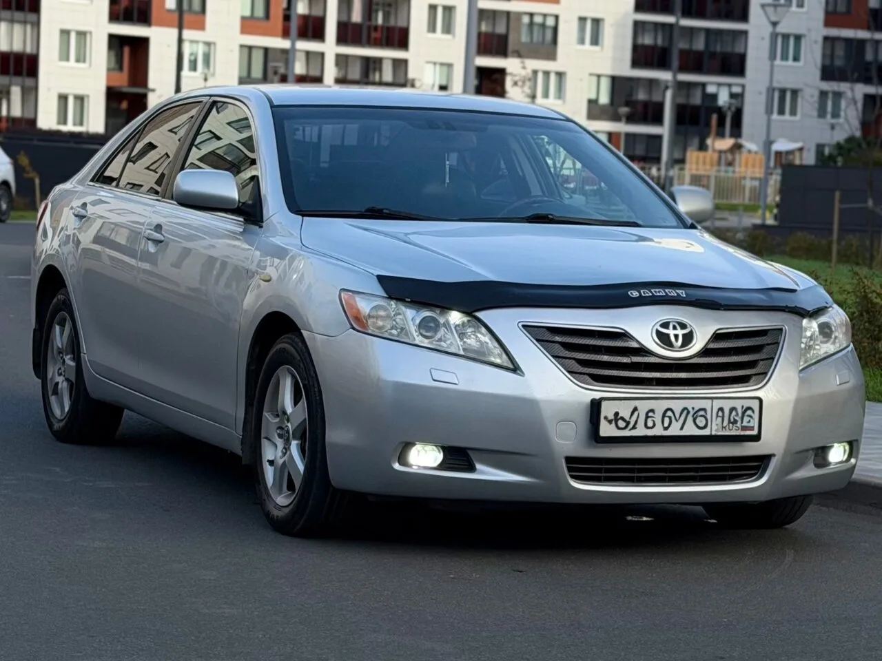 Toyota Camry в 40 кузове.