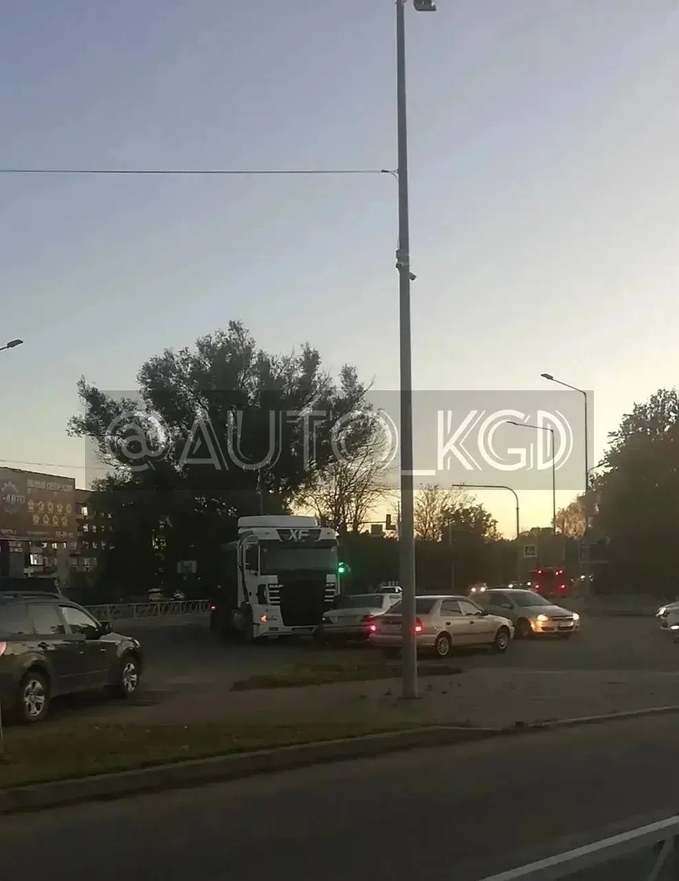 Перекресток Транспортной  и Суворова - «Мама меня фура убила».