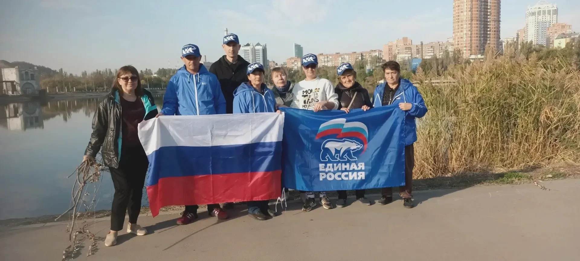 🍁Сегодня, 8 октября, в рамках проекта "Городская среда" партии "Единая Россия" сотрудн...