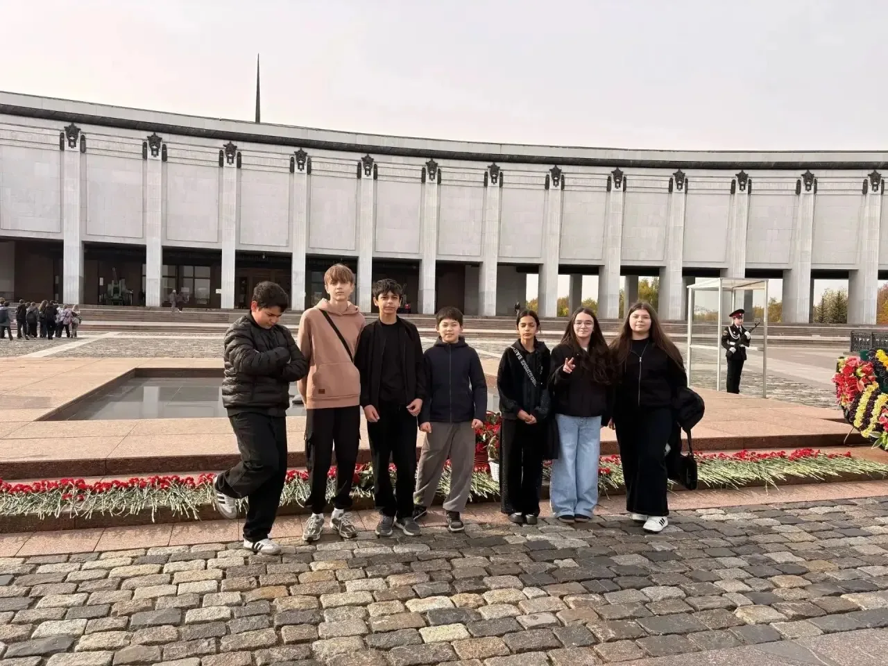 🎖 Волонтёрский отряд 7 «А» класса посетил Музей Победы