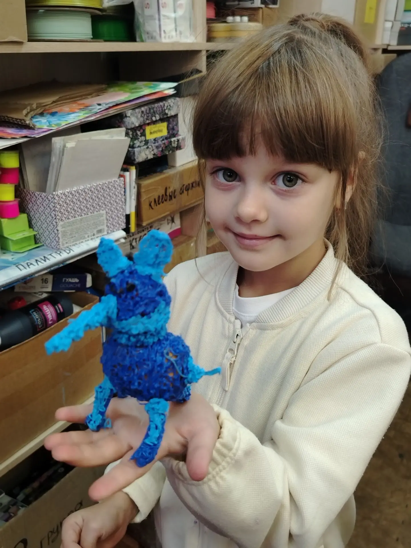 Слоник нарисовала 3D-ручкой первоклассница Катя.