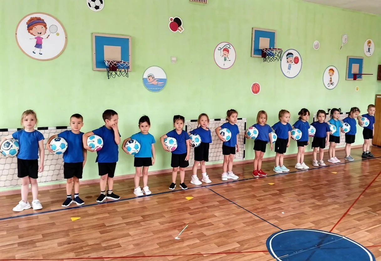 ⚽ Российский футбольный союз с успехом развивает проект «Футбол в школе» по ознакомлени...