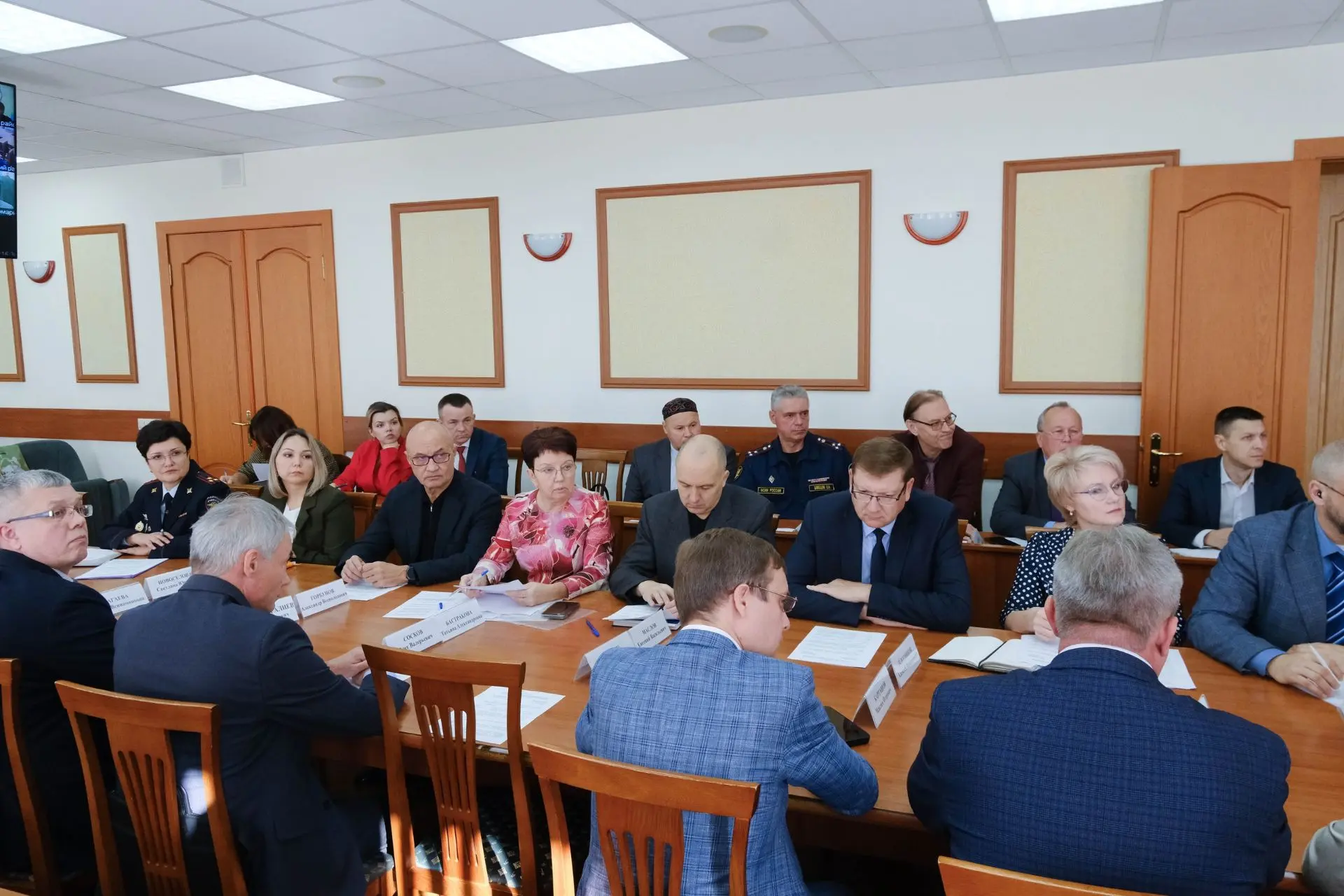 Состоялось очередное заседание Республиканской межведомственной комиссии по поддержке у...