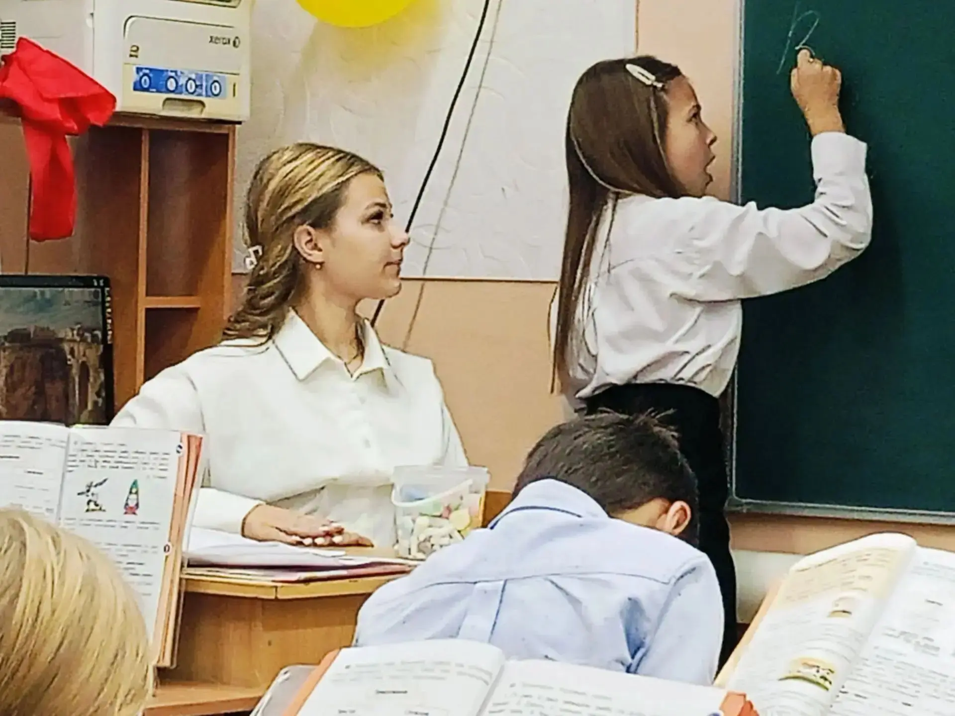 Школьники на месте педагогов!