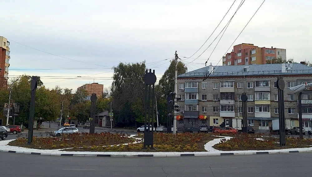 Площадь Свободы озеленили.