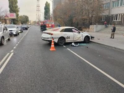 В Саратове в ДТП на Соколовой погиб мотоциклист