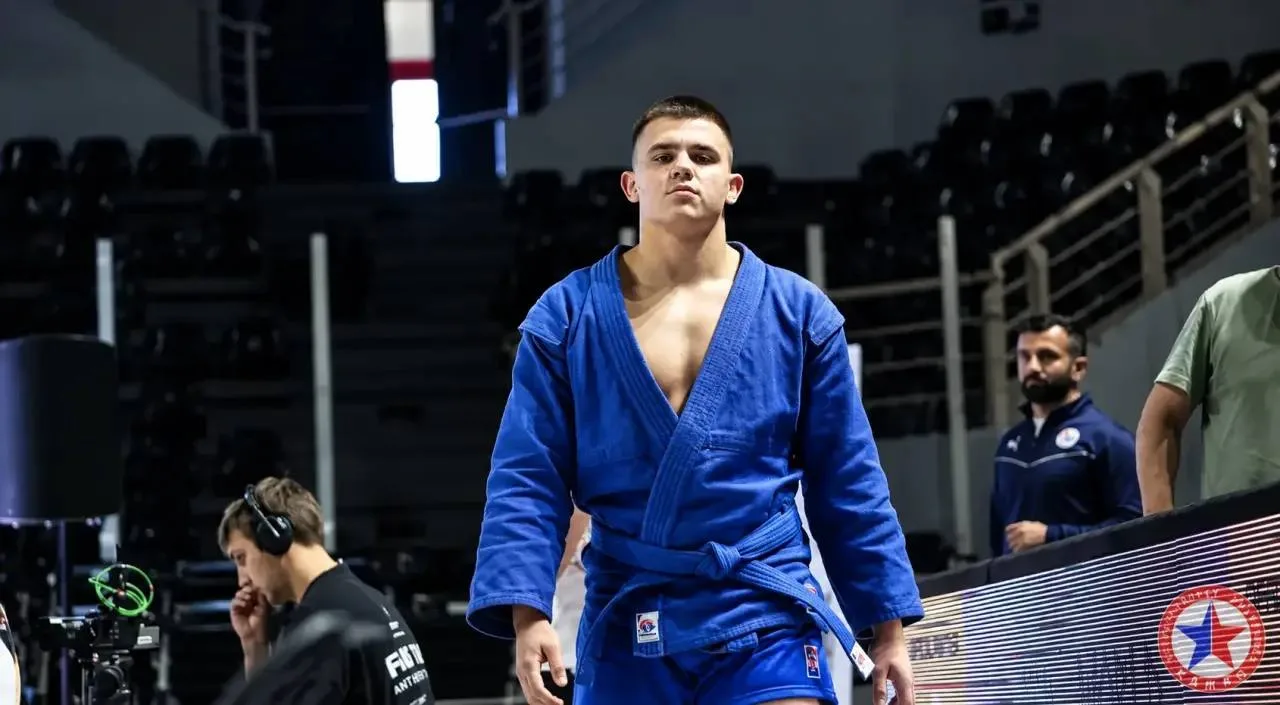 Воспитанник спортивного клуба из Орска стал чемпионом мира по самбо