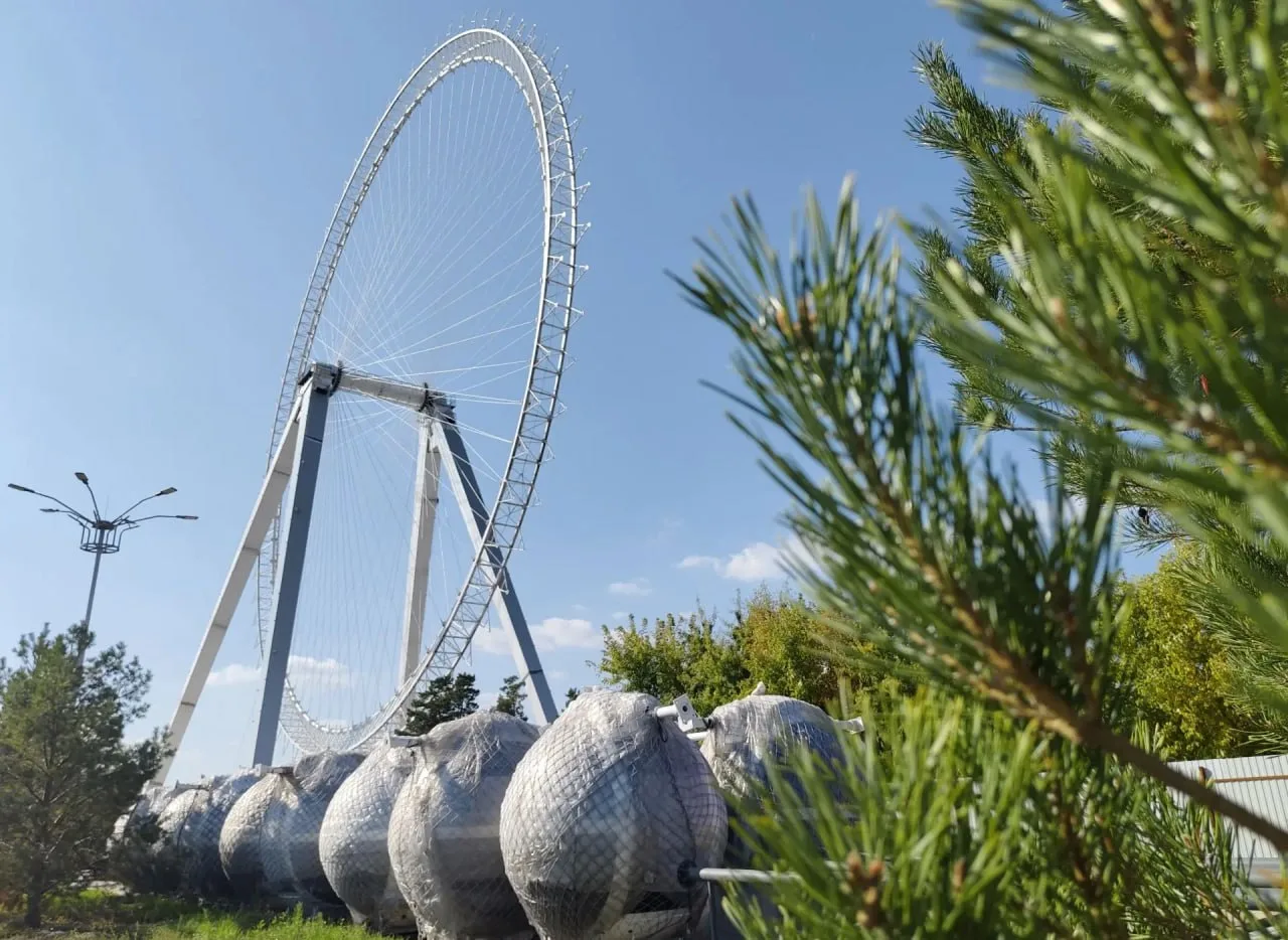 🎡В ЦПКиО прибыли первые кабинки для колеса обозрения «Звезда Сталинграда»