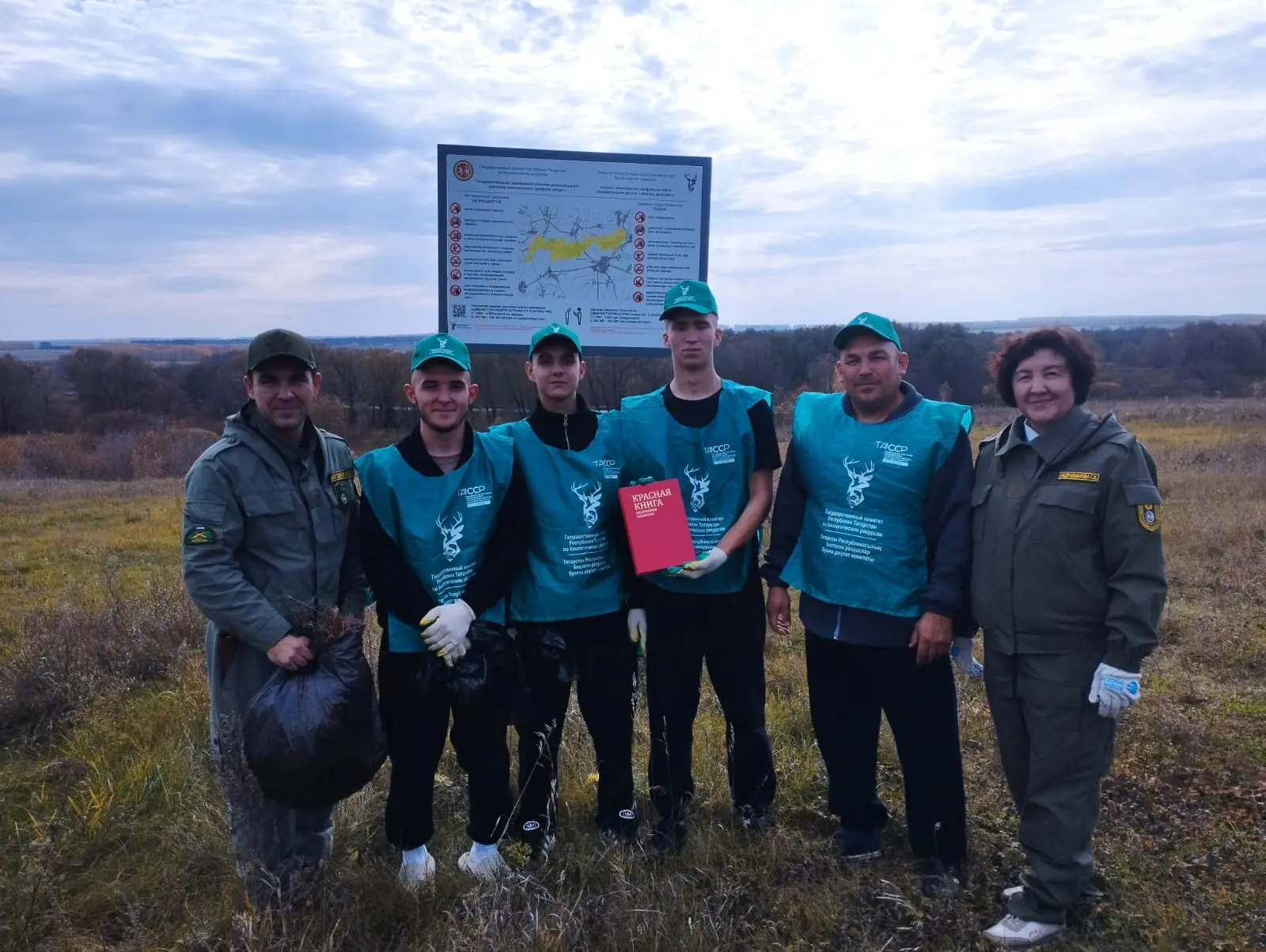 🤝💚Благодарим волонтёров - студентов Атнинского сельскохозяйственного техникума им.Г.Т...