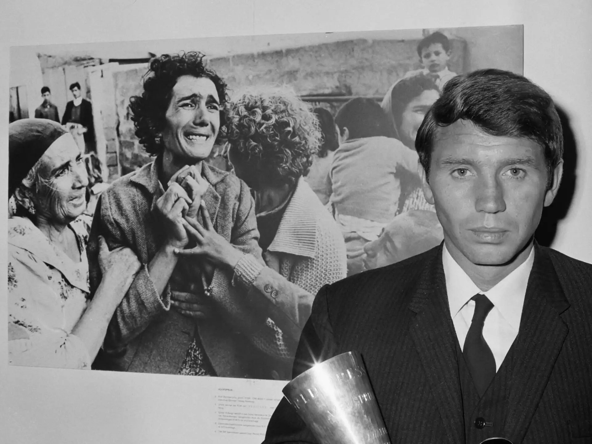 Дону Маккалину — 91: легенда военной фотографии и мастер "тёмной" печати