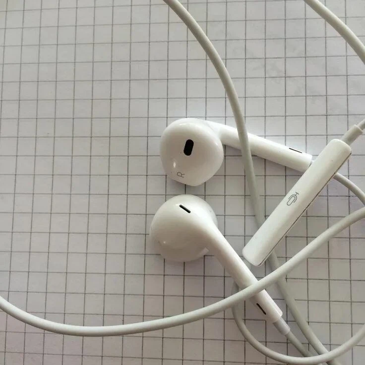 🎧 Распутывать провода снова не в моде? Покупатели всё чаще выбирают беспроводные наушн...