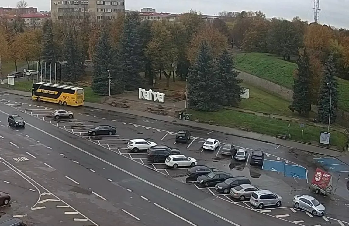 Камера - очередь из Нарвы (Эстония) в Россию https://balticlivecam.com/ru/cameras/eston...