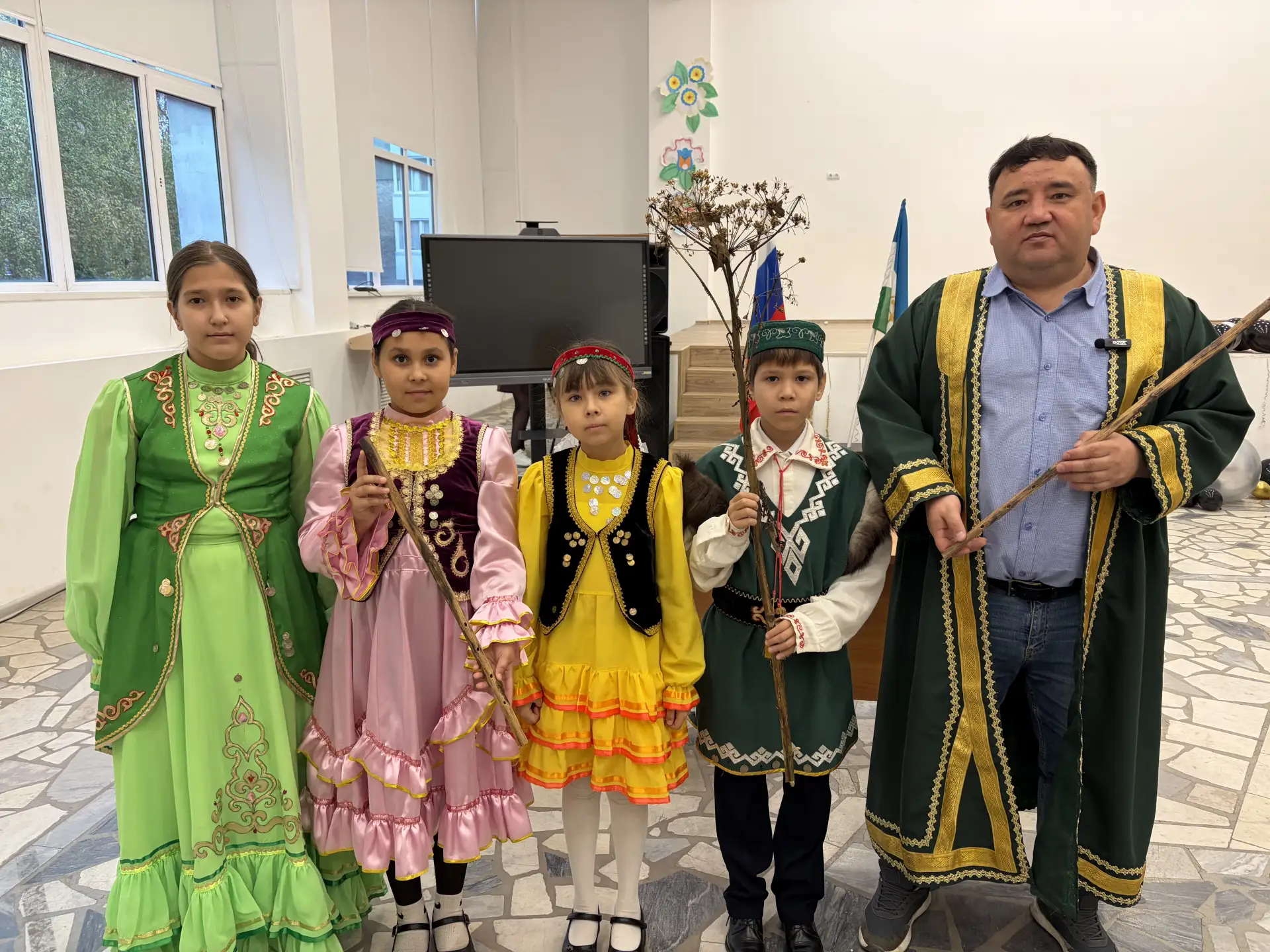 Бөгөн беҙҙең лицейҙа Ҡурай байрамы уңайынан мауыҡтырғыс сара үтте