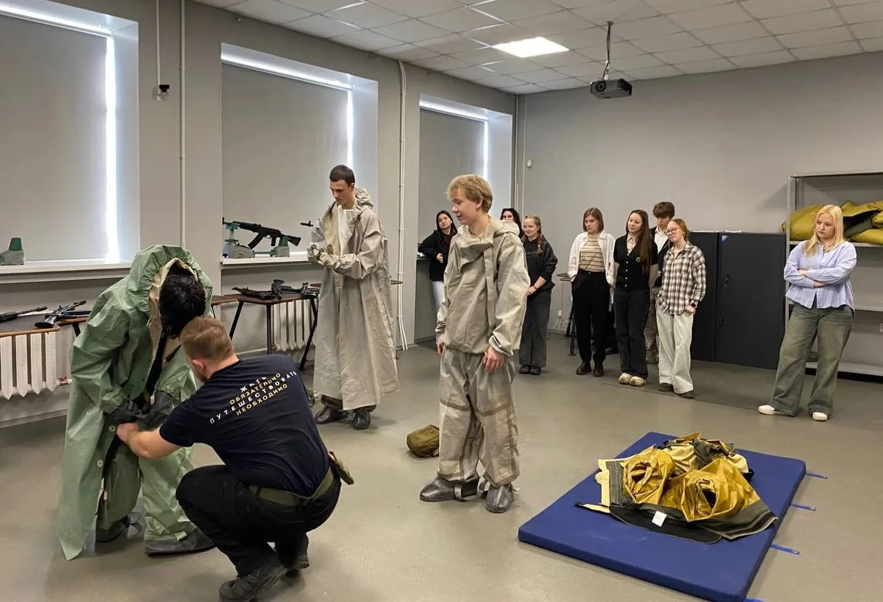 На факультете комплексной безопасности и военно-патриотического воспитания РГПУ им. А. ...
