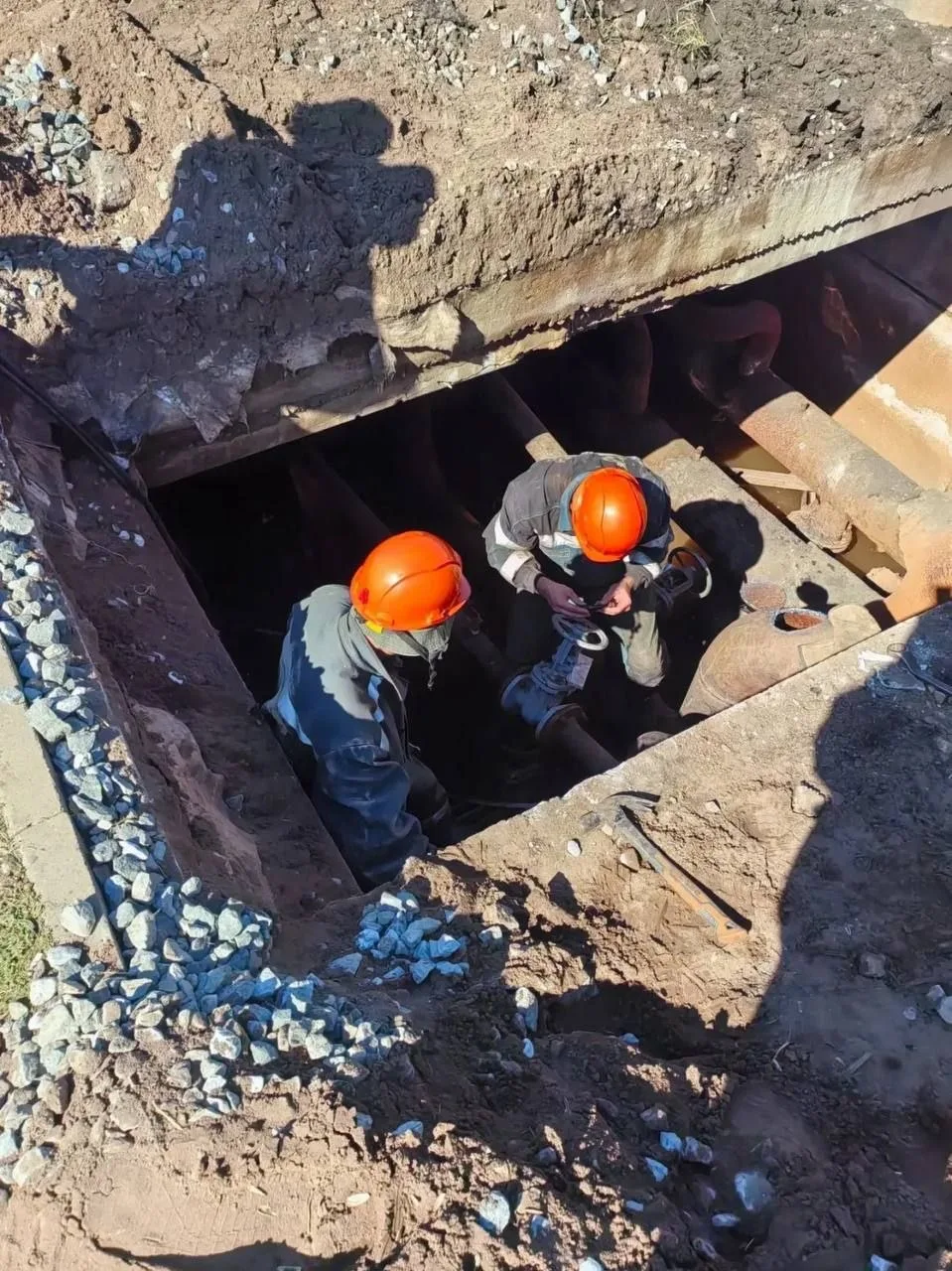 Завершают запуск тепла в Альметьевске