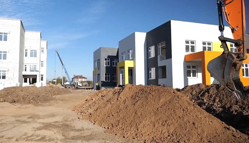 ⚡️В Энгельсе продолжается строительство детского сада на Шуровой Горе