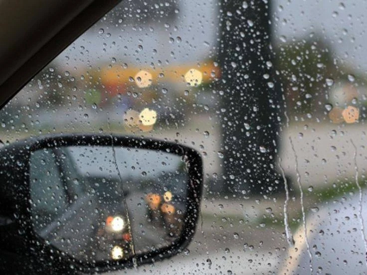 🌧️ 3 привычки в дождь, которые могут навредить вашему автомобилю.