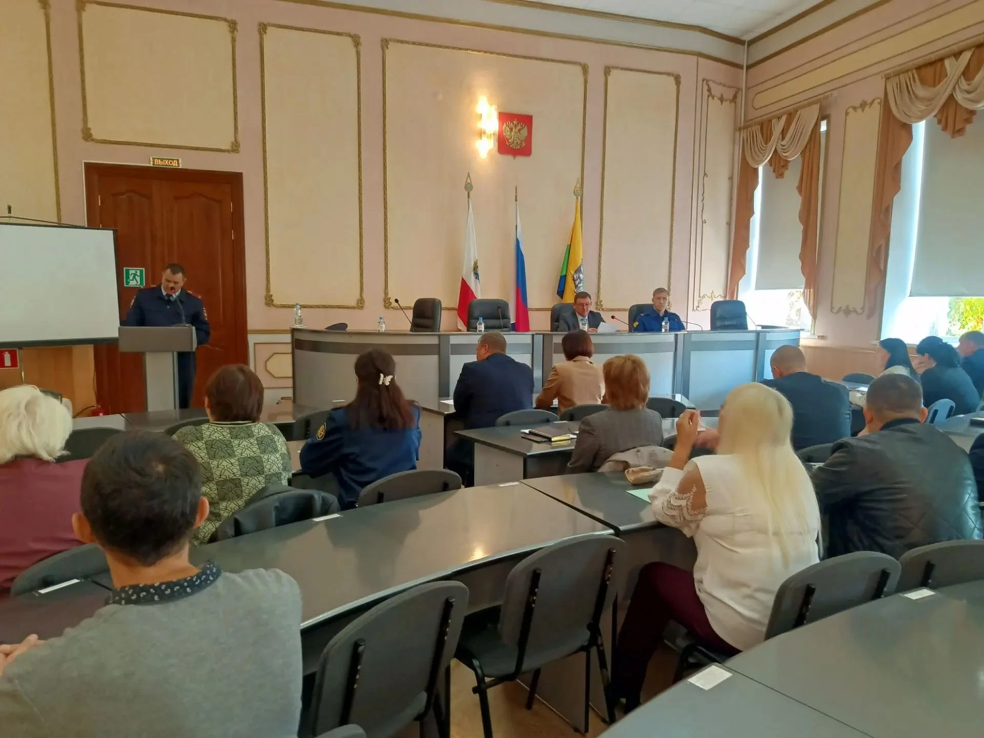 Состоялось  заседание межведомственной комиссии по профилактике правонарушений Вольског...