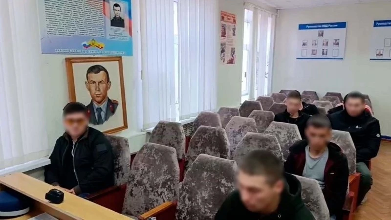 В Чувашии привлекли к ответственности девять человек после столкновения с московскими ф...