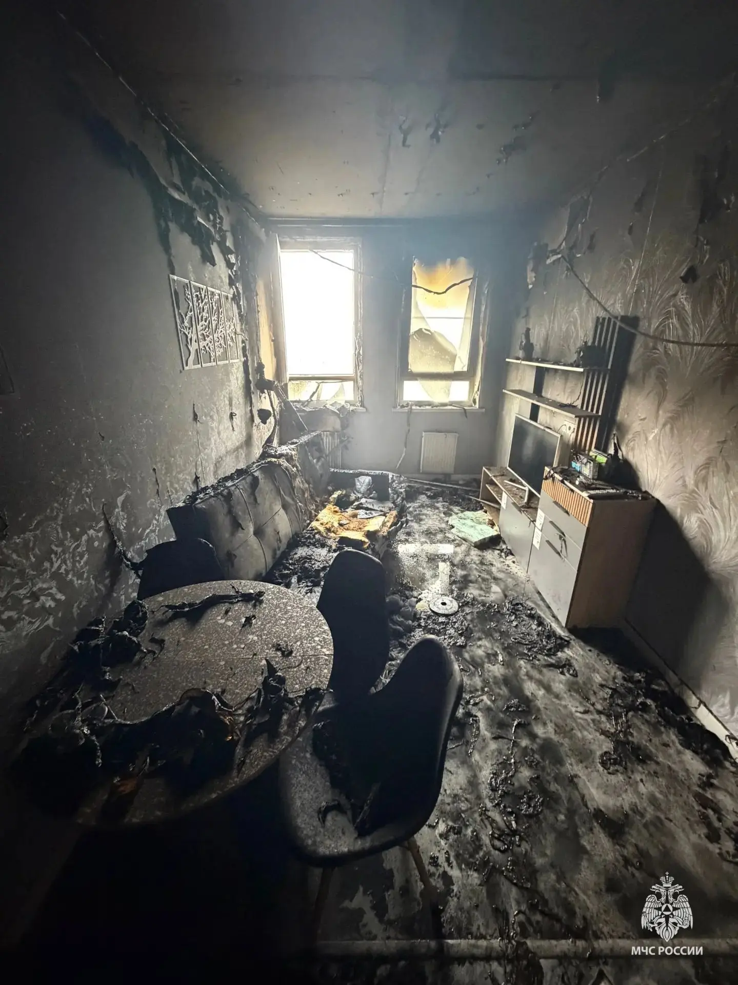 На улице Героя Советского Союза Аристархова, в квартире на 15-м этаже, произошёл пожар ...