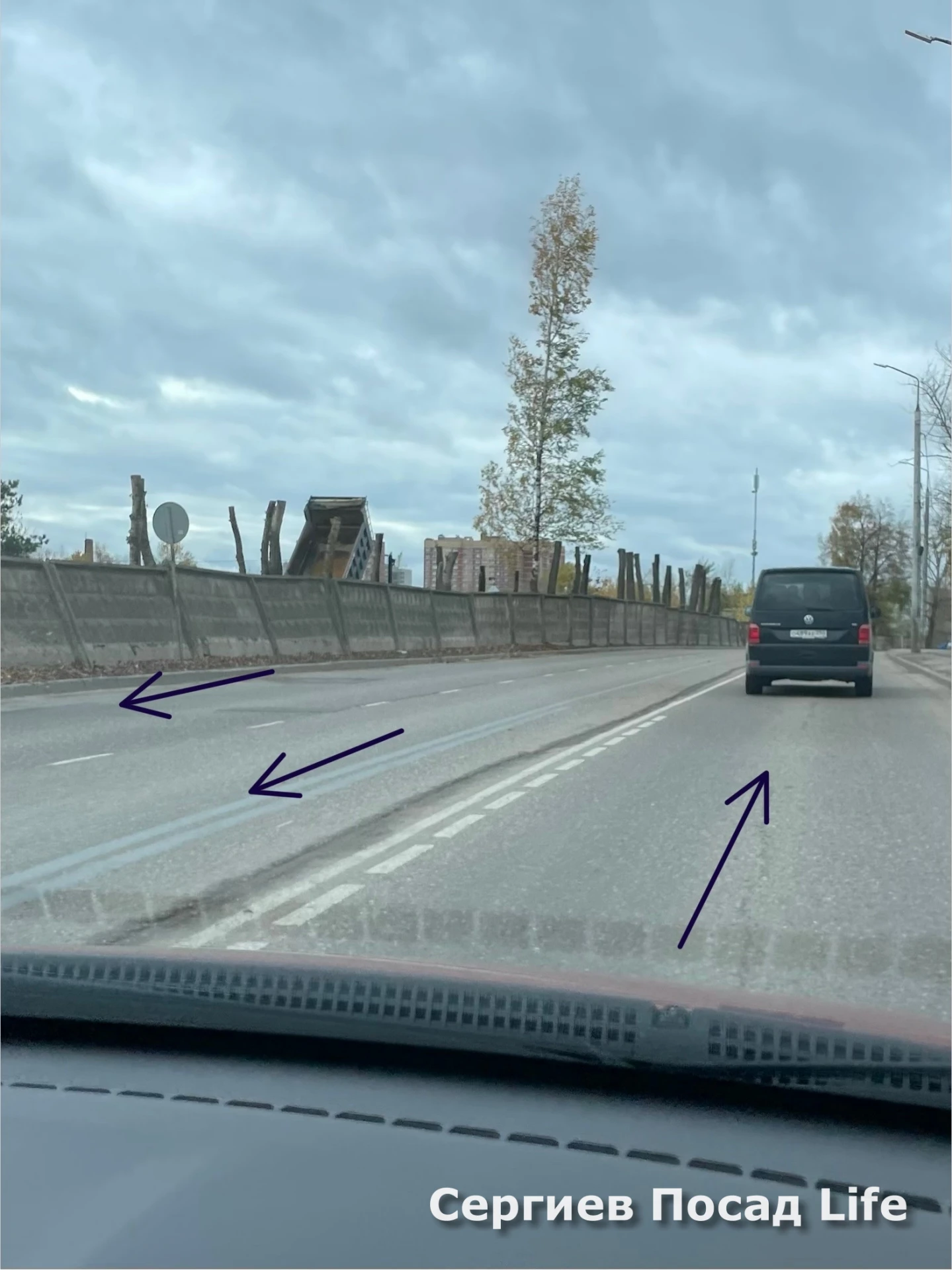 На Скобяном шоссе обновлена разметка.