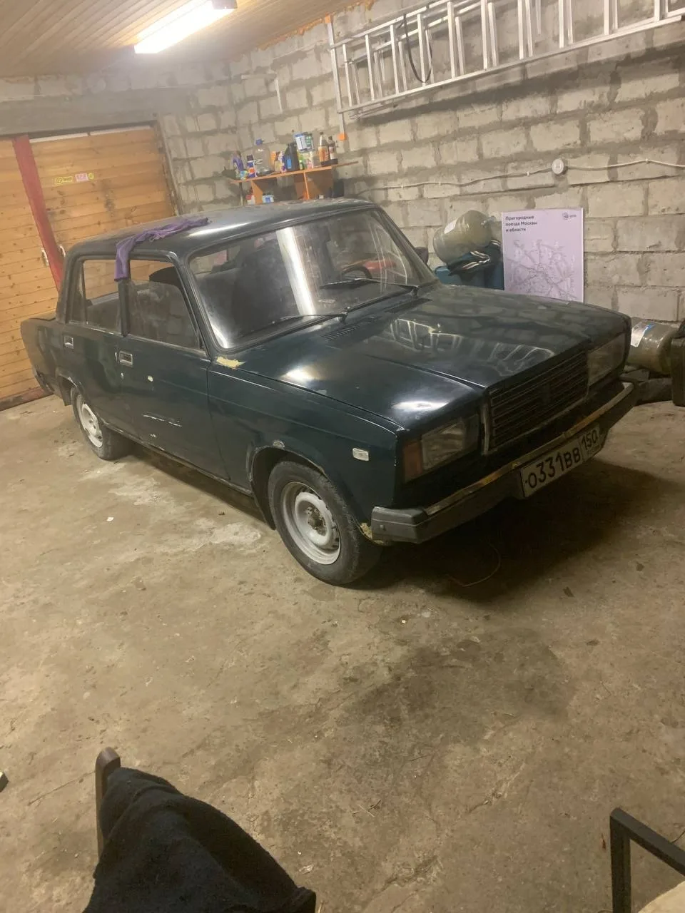 Продам ВАЗ 2107, инжектор, 2006 год. Состояние на фото. Днище живое, пороги есть. Причи...