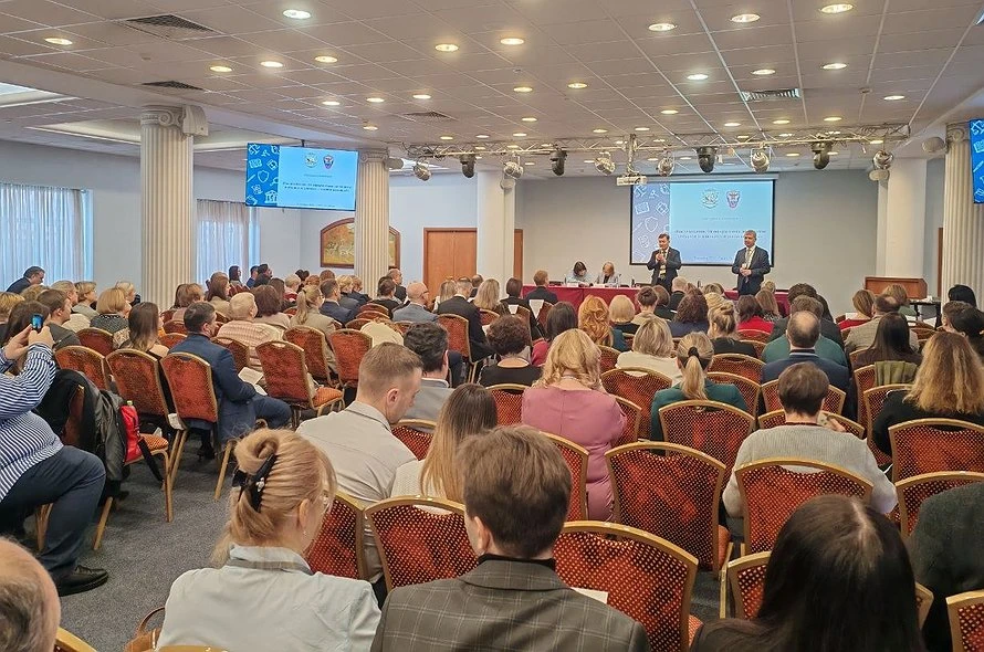 Нотариусы и адвокаты Ленобласти обсудили актуальные вопросы наследственного права