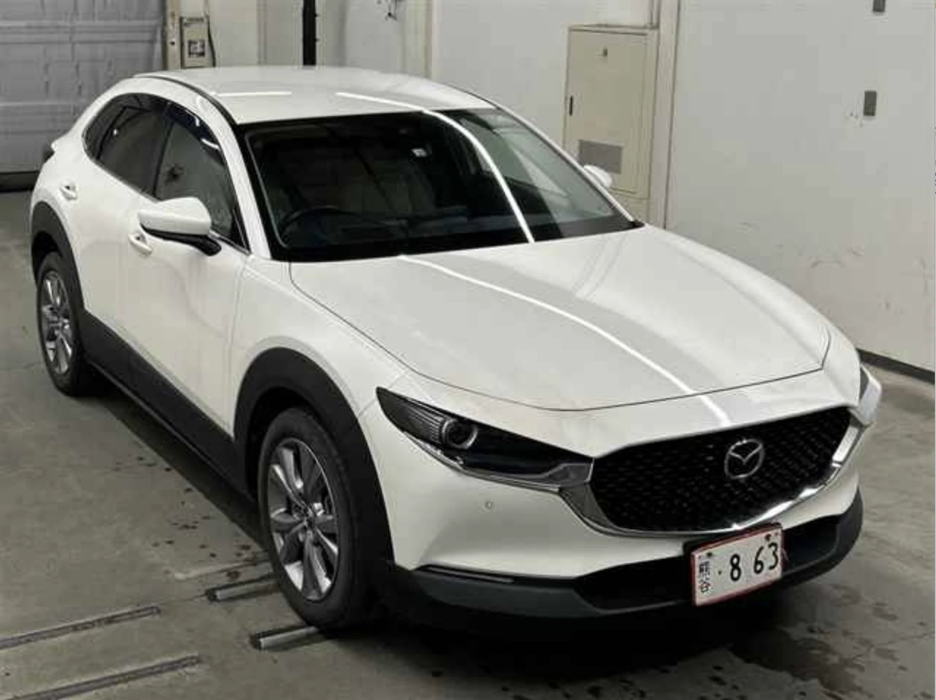 Mazda CX-30 2022 года.