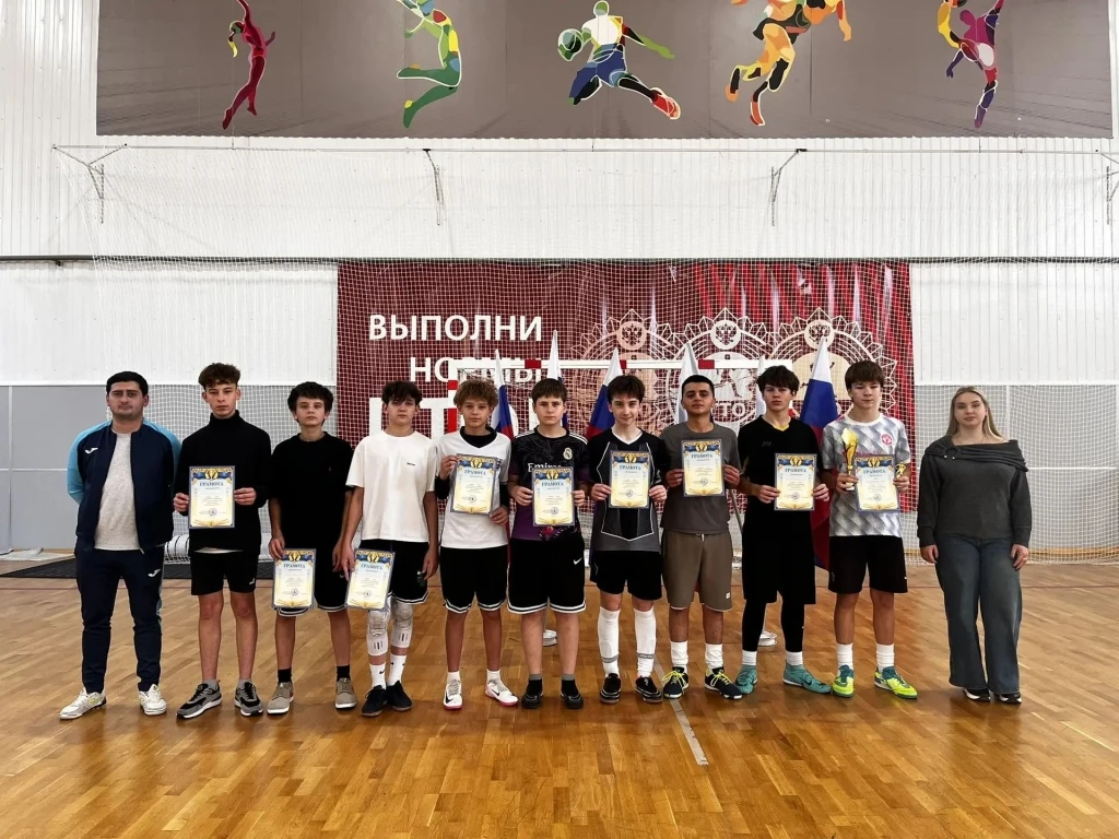 📸 В Кимовске определили лучшие команды турнира по футзалу​