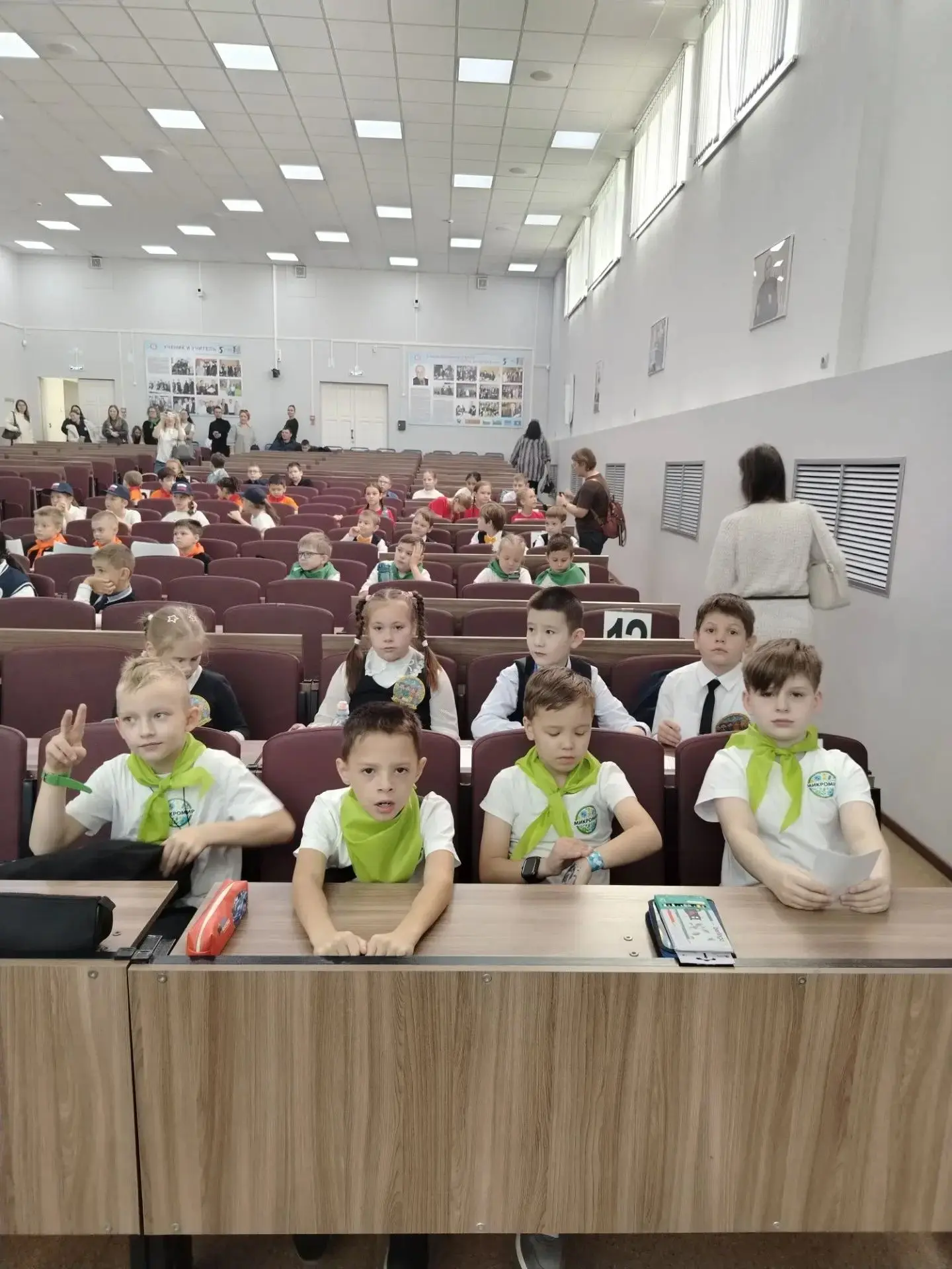 Сегодня ученики 2 «А» класса приняли участие в естественно-научной олимпиаде «Енот» в Т...