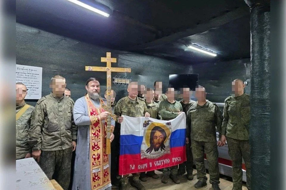 🔵 Крымские священники привезли частицу Животворящего Креста в Херсонскую область.