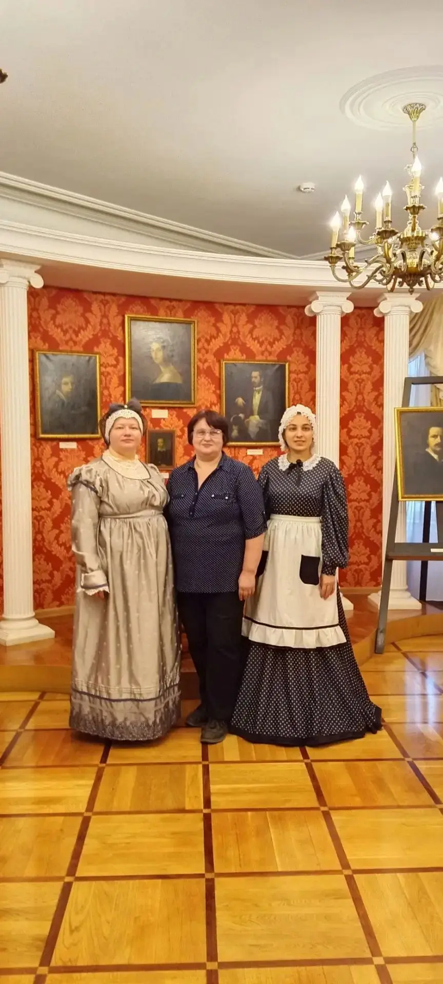 Школьники в Ульяновском областном музее И. А. Гончарова