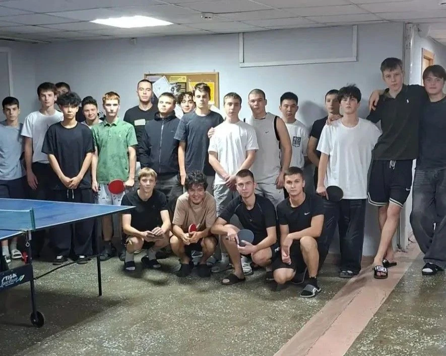 🎾 Турнир по теннису среди любителей до 18 лет в общежитии № 1