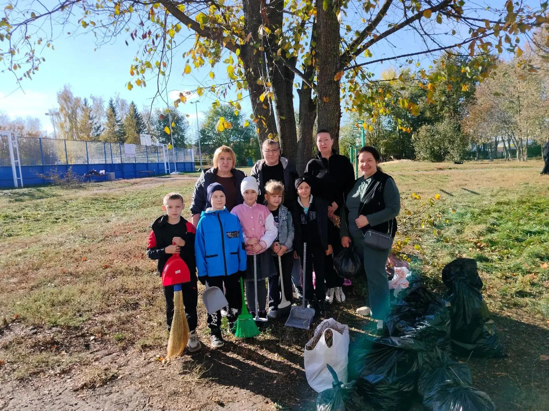 🍂 Городской субботник: вместе делаем город чище!