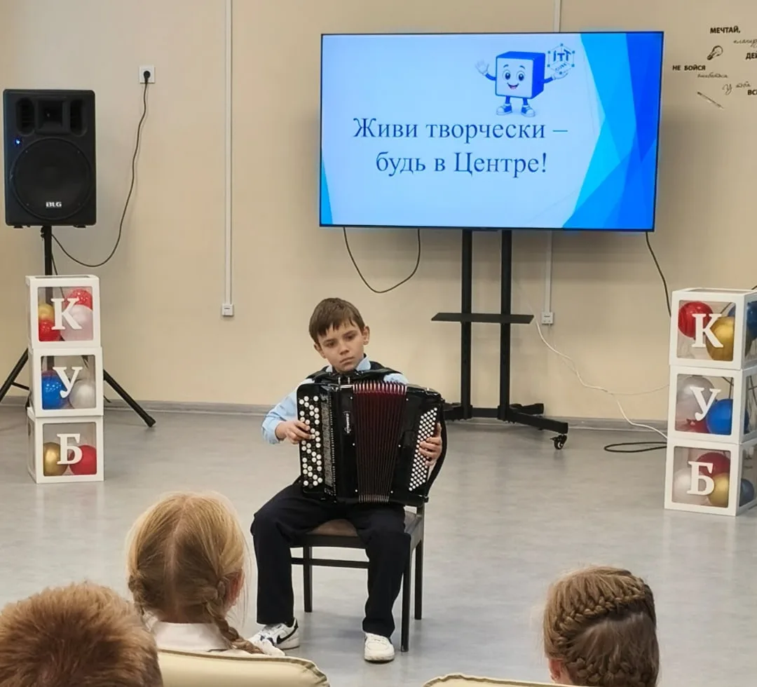 🎉Праздник творчества и единения: ученики ДШИ N1 выступили в Шумерлинском политехническ...