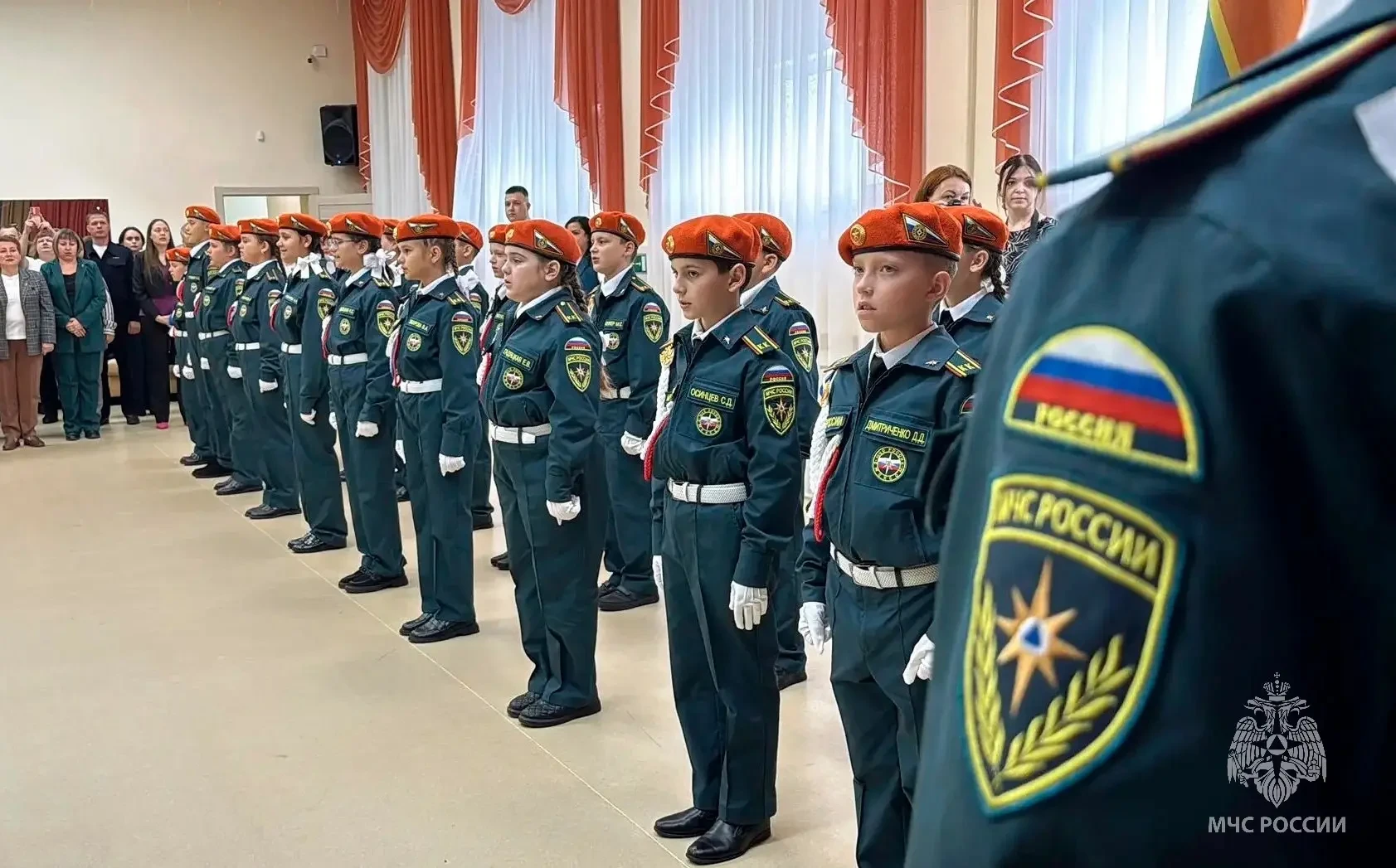 ⭐ В Омутинском прошла присяга кадет МЧС России