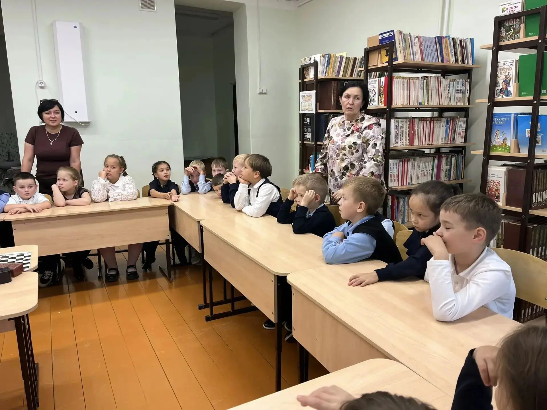 Знакомство с книжным домом состоялось! 🏠📚