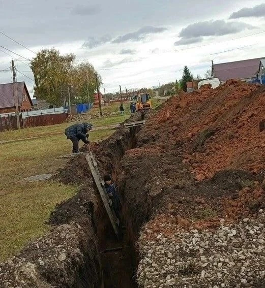 В деревне Рязановка Стерлитамакского района начался ремонт водопровода