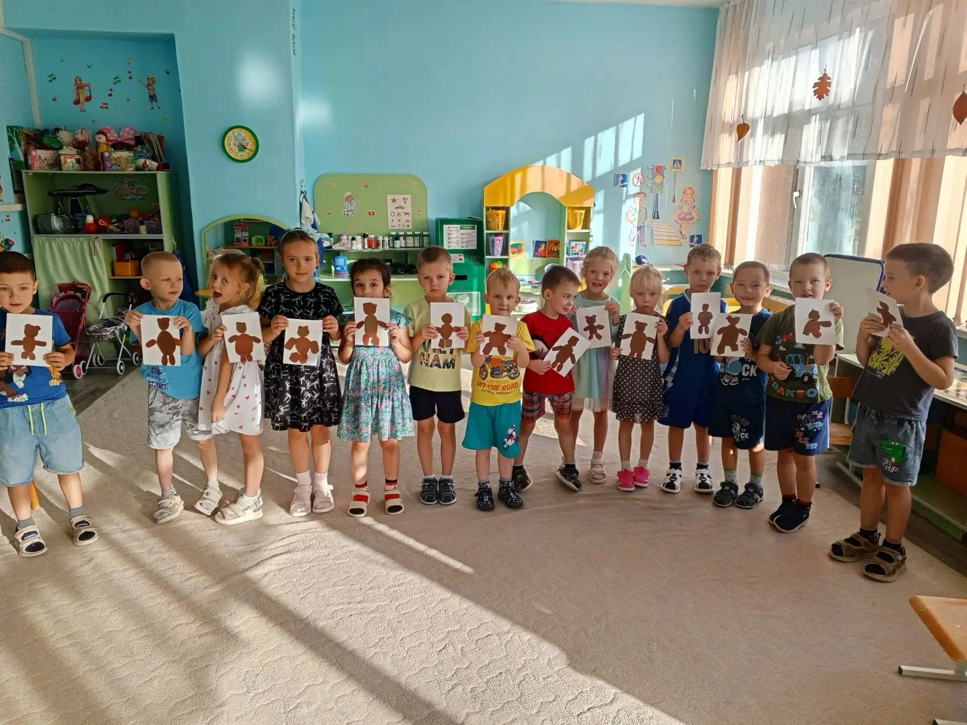 🐻 Наш любимый мишка и его друзья!