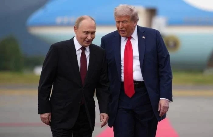 Разговор Владимира Путина и Дональда Трампа состоится скоро. Об этом сообщил пресс-секр...