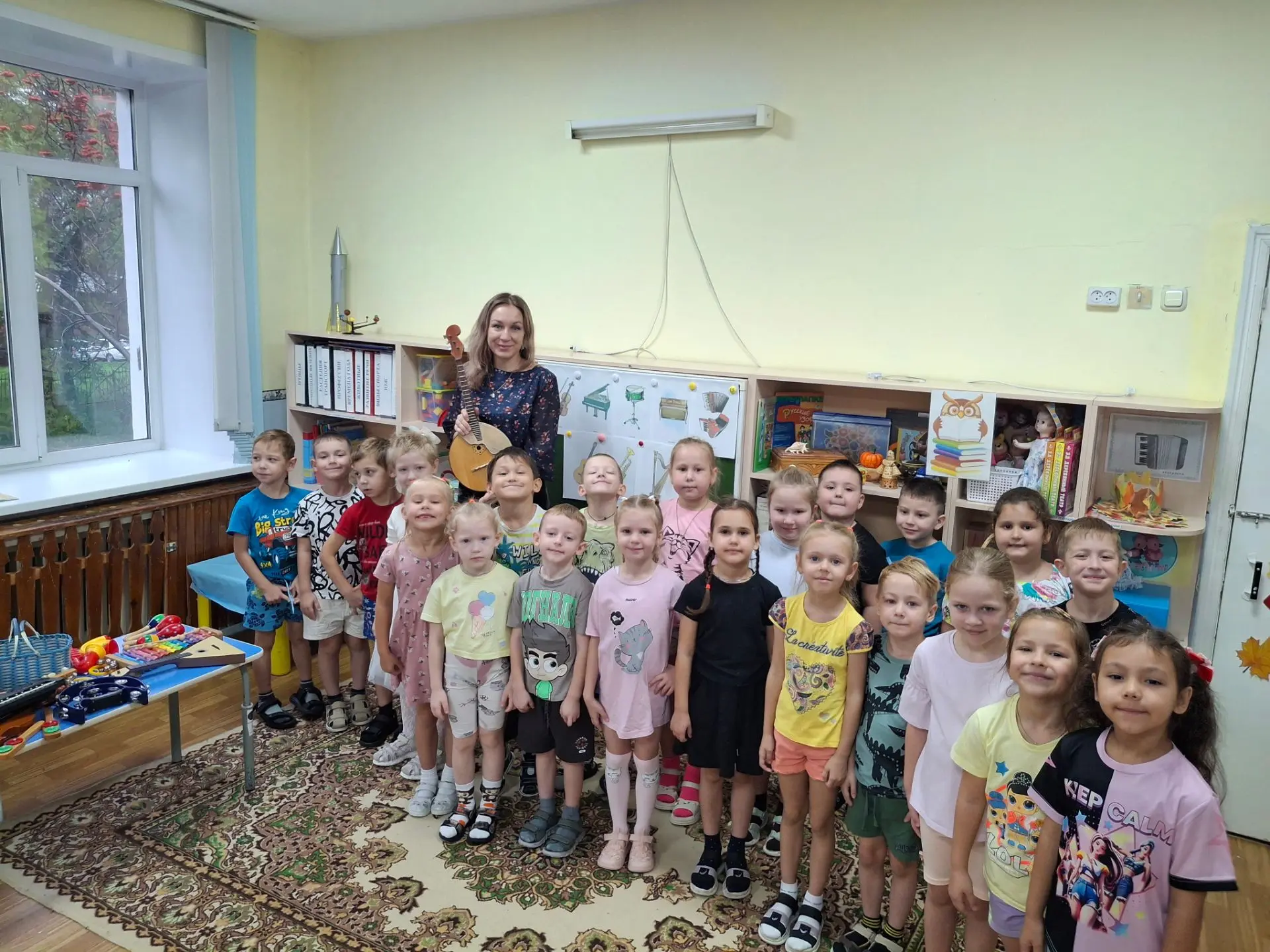 🎶 Струны, которые нас покорили! В группе «Непоседы» — музыкальный переполох!