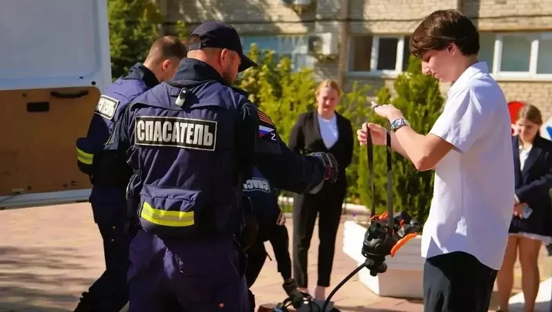 💪 В астраханских школах прошли уроки культуры безопасности