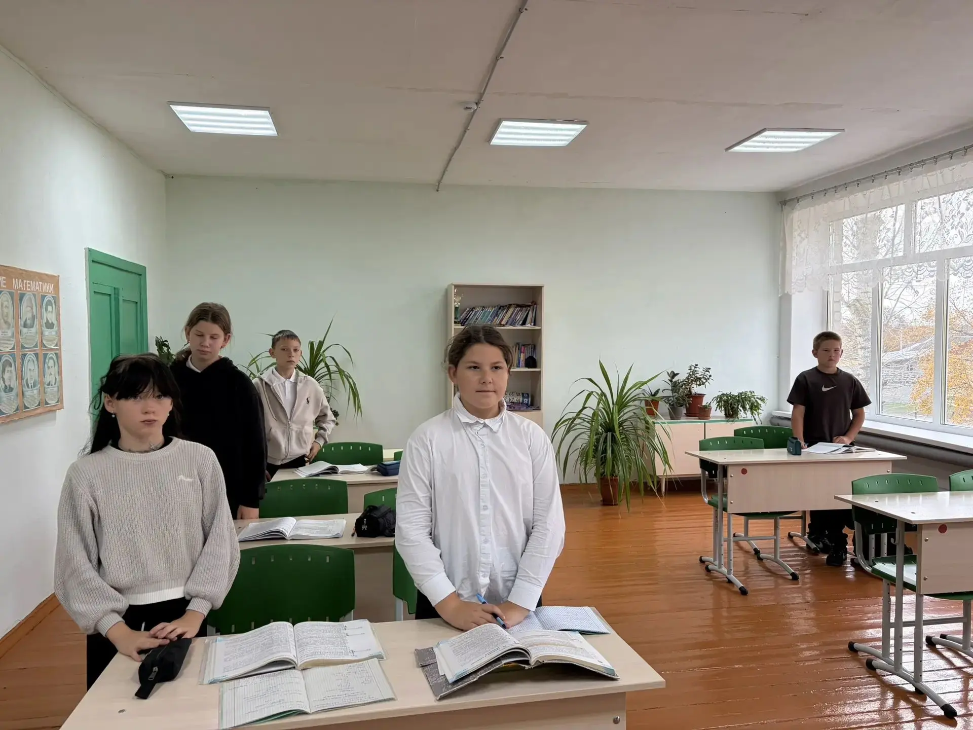👔 Школьная форма: проверка пройдена!