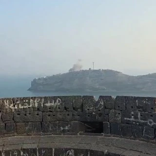 ⚡ Хуситы нанесли удар по дворцу Адене Йемене