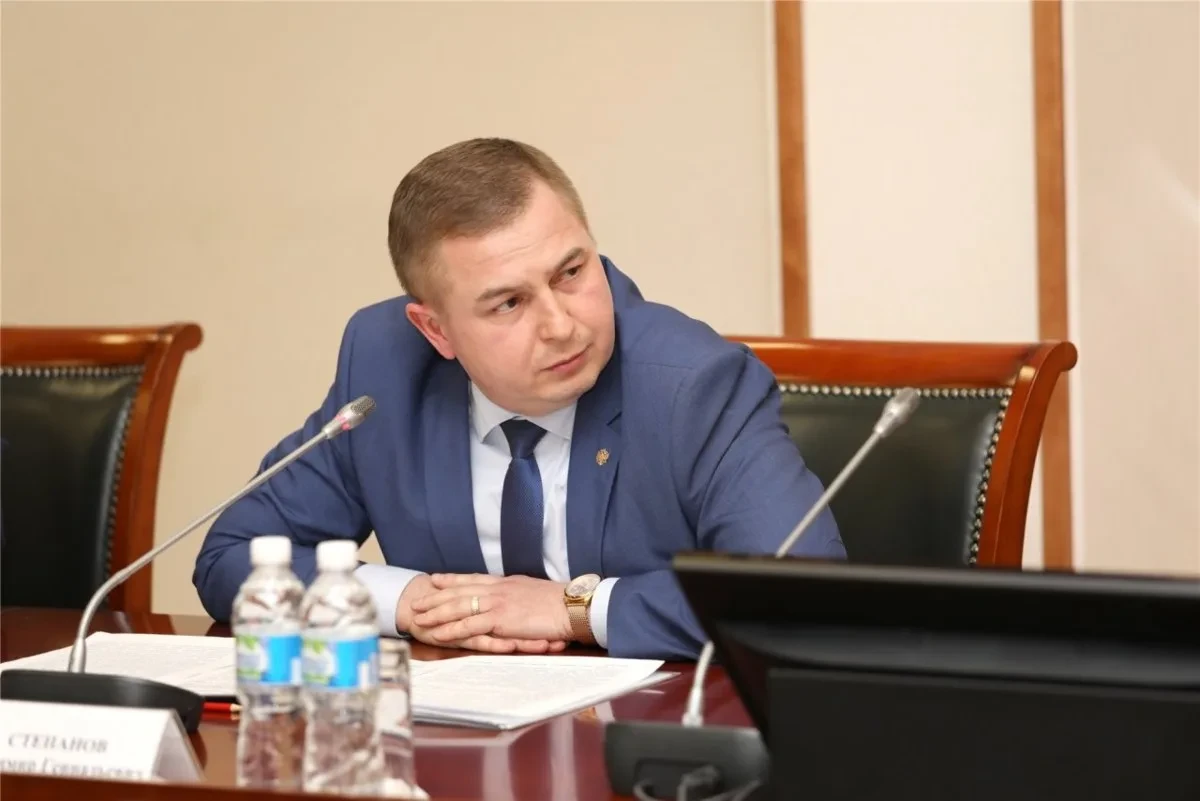 Владимир Степанов ушел с должности заместителя председателя Кабмина Чувашии. Политик пр...
